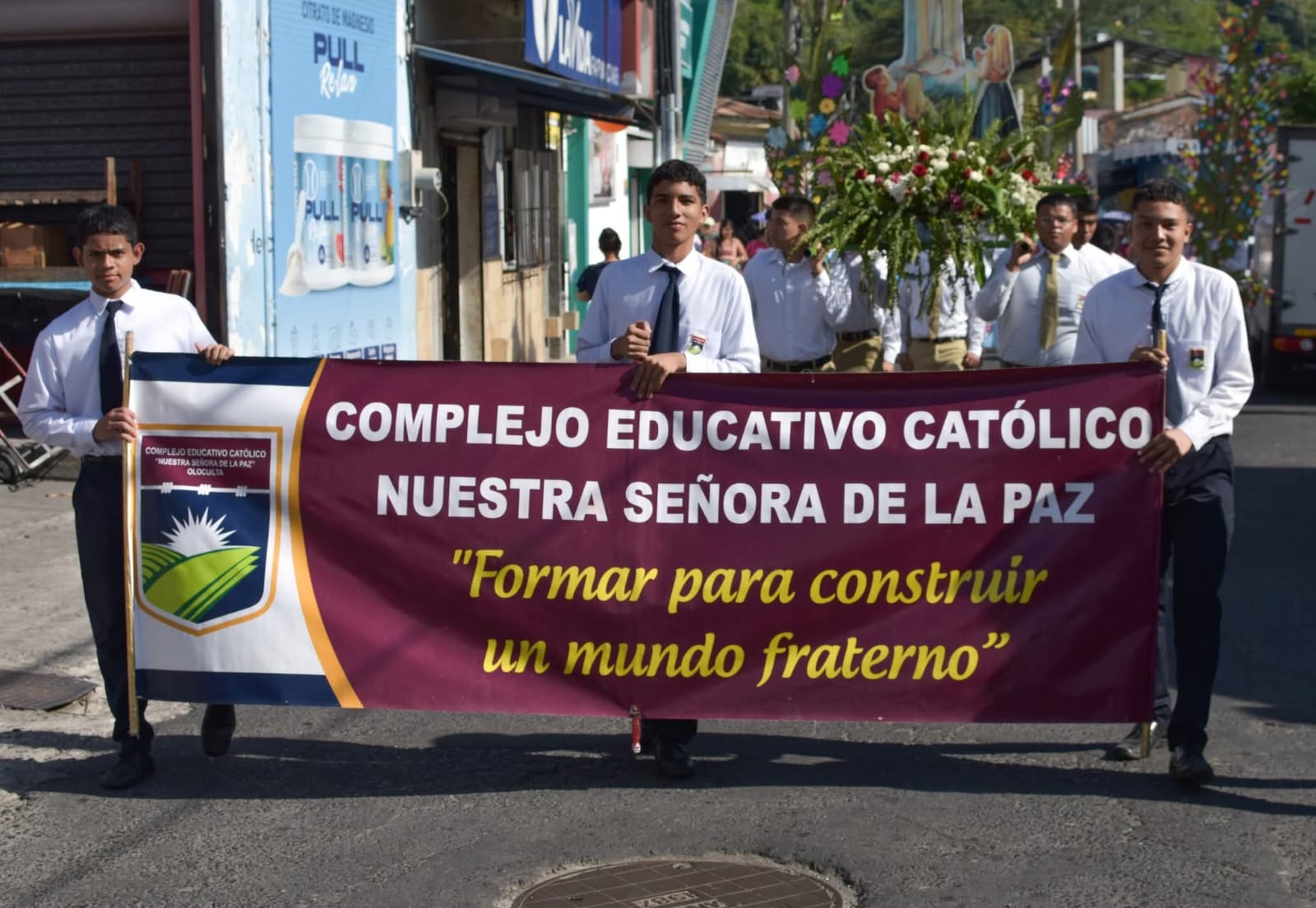 Desfile institucional
